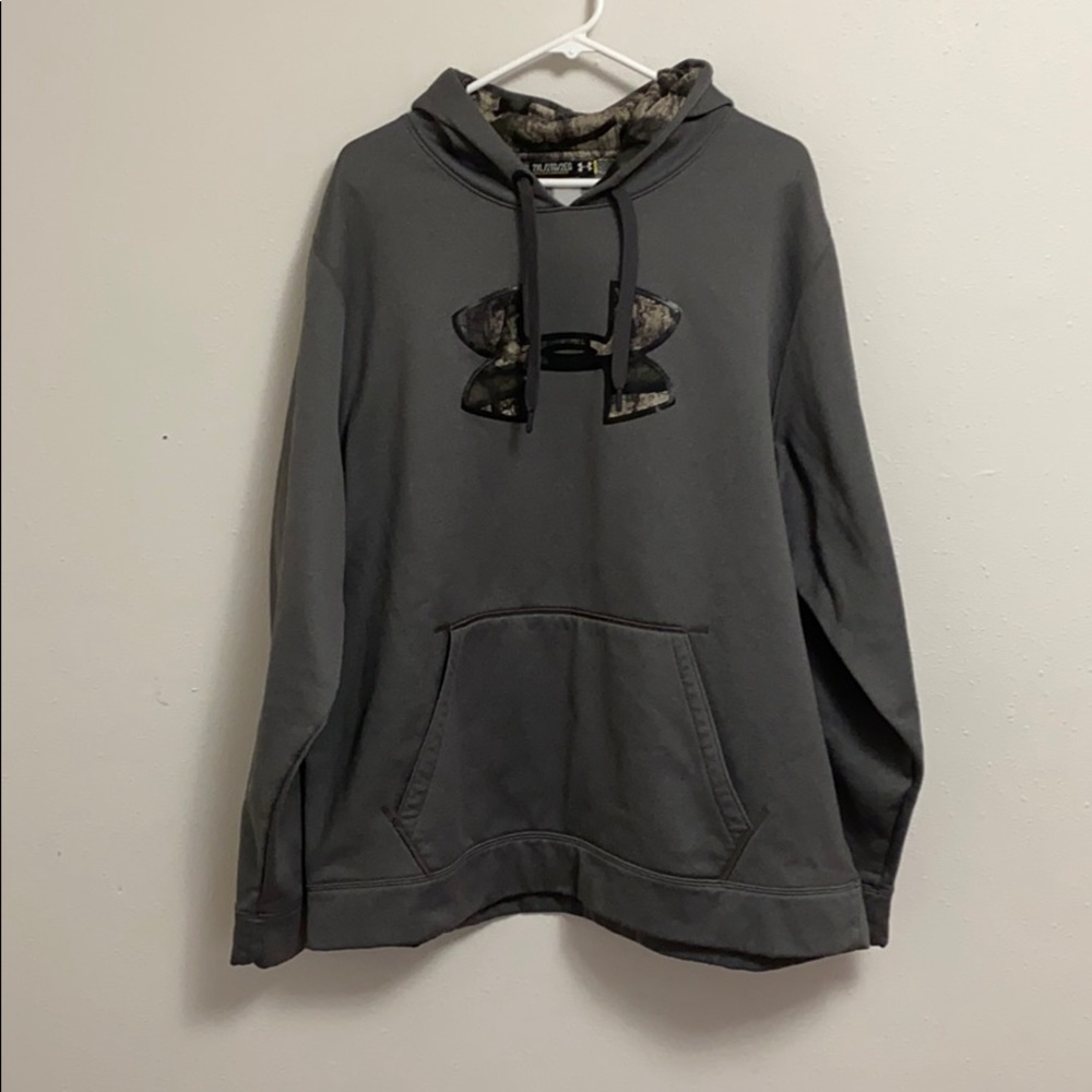 Men’s UA camo sweatshirt